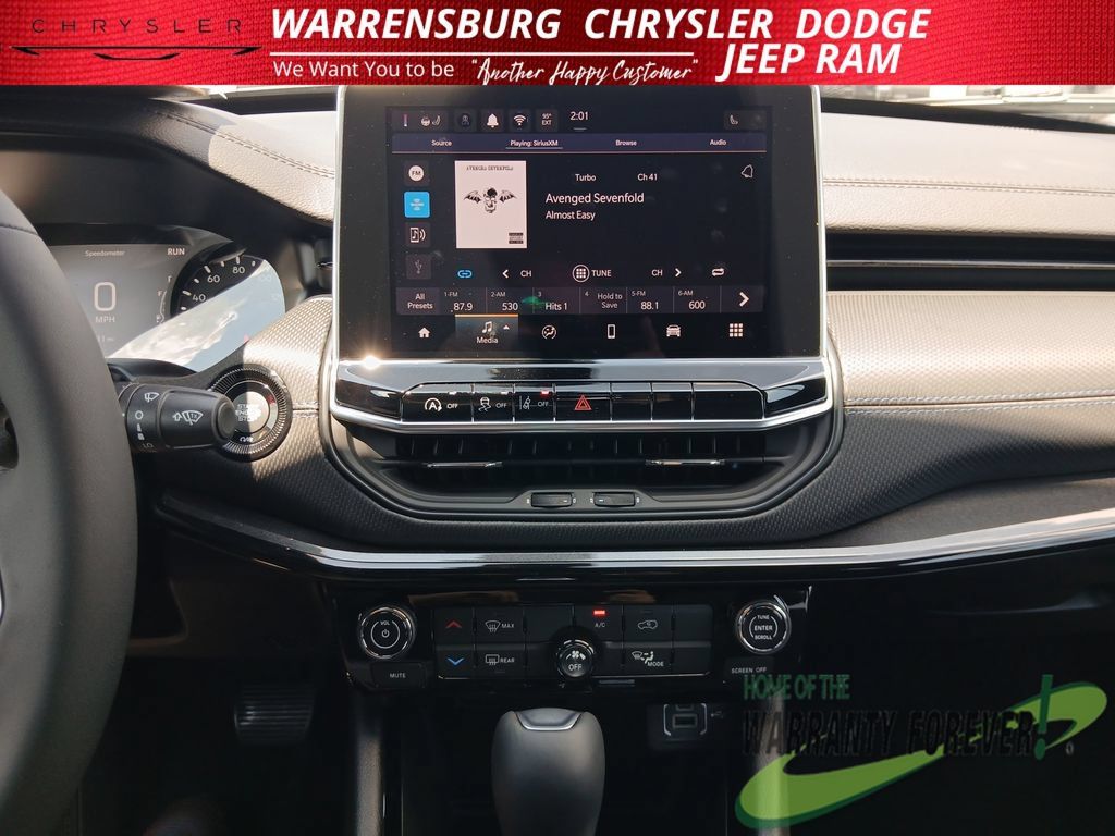 New 2026 Jeep Compass Latitude AWD/4WD image 22