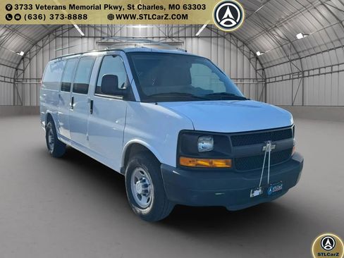 Used 2016 Chevrolet Express 2500 Van 3D image 1