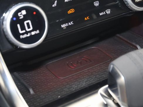 Used 2024 Jaguar XF R-Dynamic SE image 32