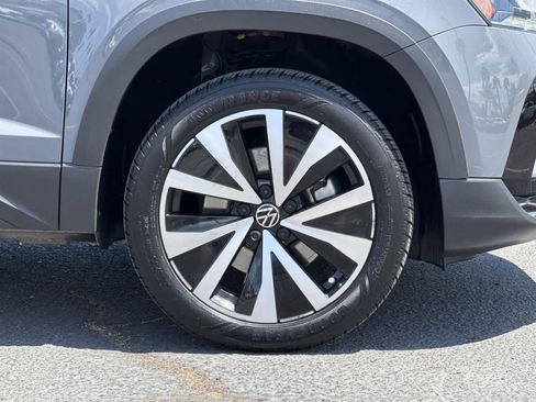 Used 2022 Volkswagen Taos SE image 38