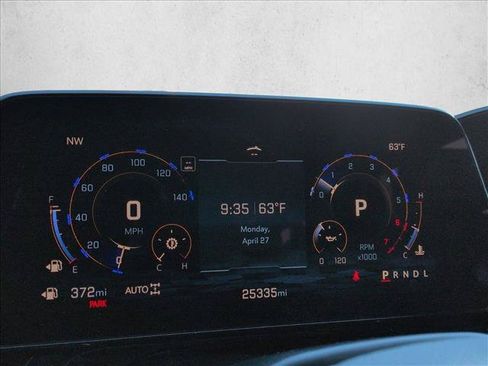 Used 2025 Chevrolet Suburban Z71 AWD/4WD image 11