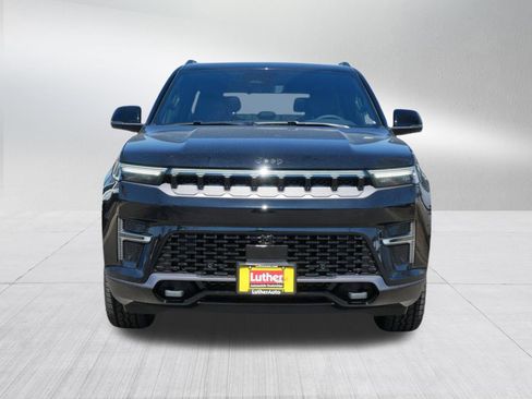 New 2026 Jeep Grand Wagoneer 4WD image 2