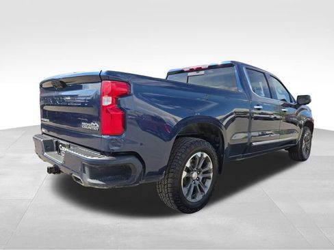 Used 2022 Chevrolet Silverado 1500 High Country w/ Z71 Off-Road Package AWD/4WD image 12