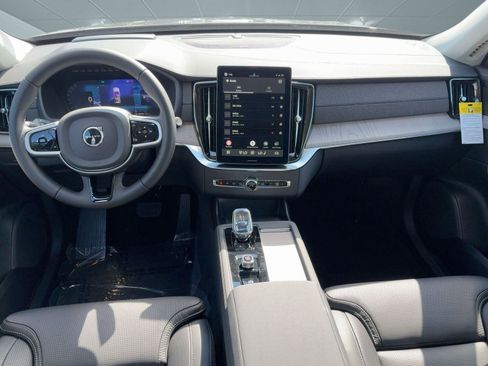 New 2026 Volvo XC90 T8 Ultra w/ Protection Package Premier image 16