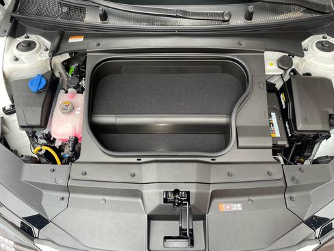 New 2025 Hyundai Ioniq 6 SE image 31