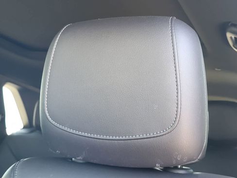 Used 2020 Cadillac XT5 Premium Luxury FWD image 13