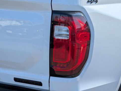 New 2026 GMC Canyon Elevation w/ Convenience Package image 18