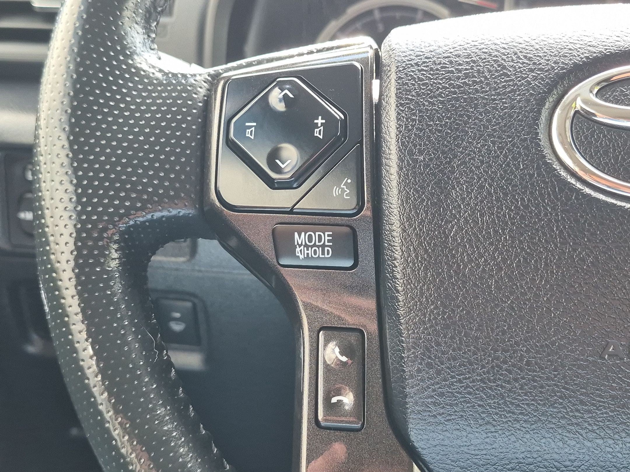Used 2024 Toyota 4Runner TRD Off-Road Premium w/ Moonroof Package AWD/4WD image 19