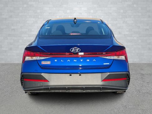 New 2026 Hyundai Elantra Blue image 6