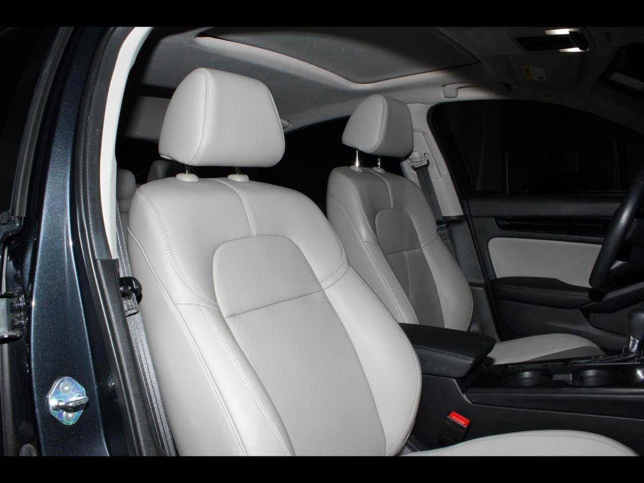 Used 2024 Honda Civic EX-L image 14