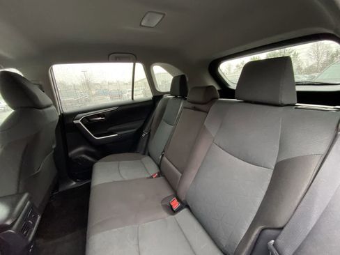 Used 2025 Toyota RAV4 XLE image 25