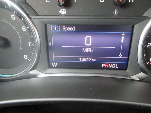 Used 2023 Chevrolet Equinox LT image 23