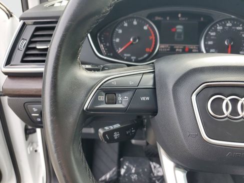 Used 2023 Audi Q5 2.0T Premium w/ Convenience Package image 24