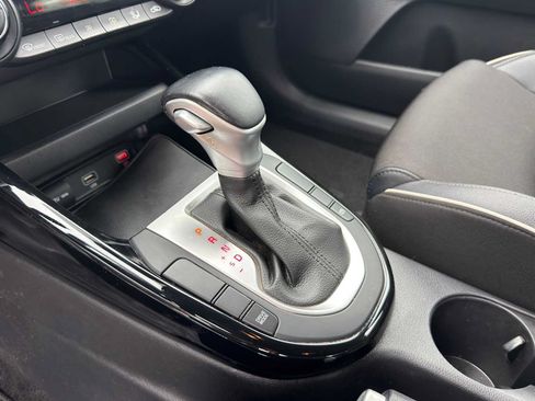 Used 2023 Kia Forte GT-Line FWD image 13