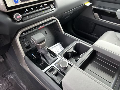 New 2026 Toyota Tundra Limited AWD/4WD image 27