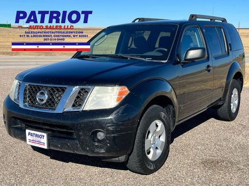 Used 2012 Nissan Pathfinder S image 1