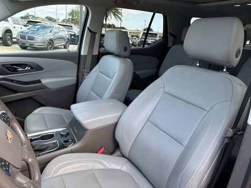 Used 2021 Chevrolet Traverse Premier image 17