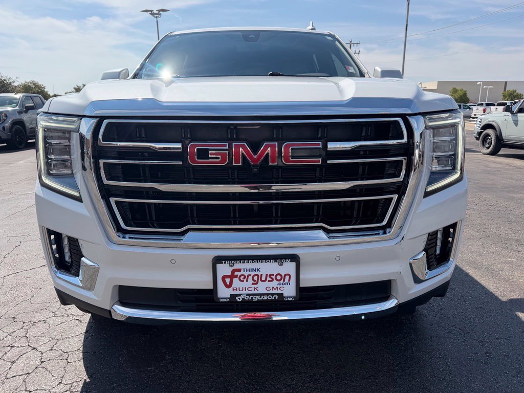 Used 2022 GMC Yukon SLT w/ SLT Luxury Package AWD/4WD image 8