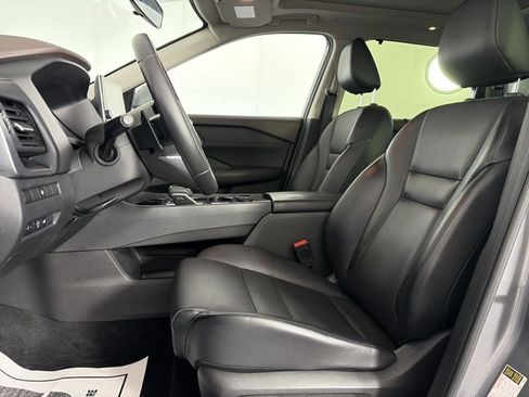 Certified 2023 Nissan Rogue SV w/ SV Premium B Package AWD/4WD image 6