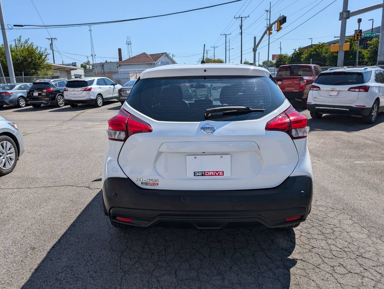 Used 2020 Nissan Kicks S FWD image 7