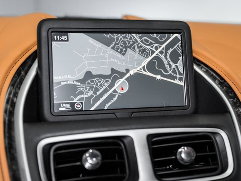 Used 2017 Aston Martin DB11 V12 image 23