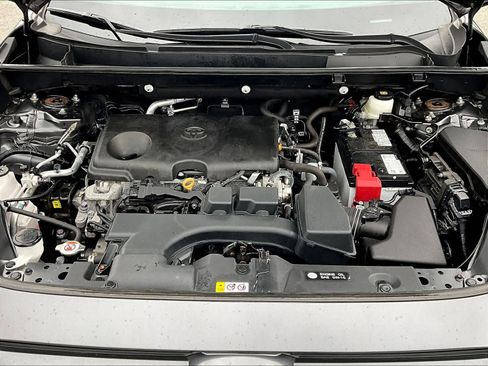 Used 2023 Toyota RAV4 LE AWD/4WD image 30