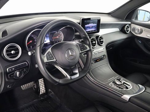 Used 2019 Mercedes-Benz GLC 300 4MATIC Coupe image 7