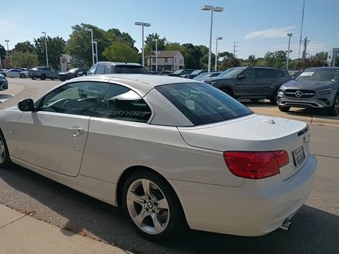 Used 2012 BMW 335i Convertible RWD image 5
