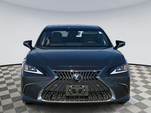 Used 2025 Lexus ES 300h w/ Premium Package image 6