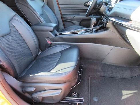 New 2026 Jeep Compass Latitude AWD/4WD image 9