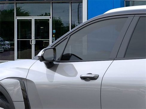 New 2025 Chevrolet Blazer EV LT image 12