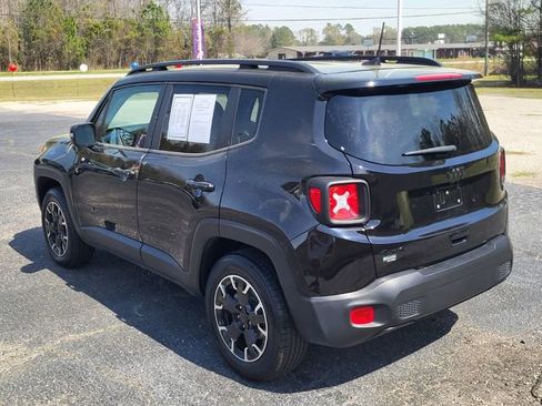 Used 2023 Jeep Renegade Latitude image 5