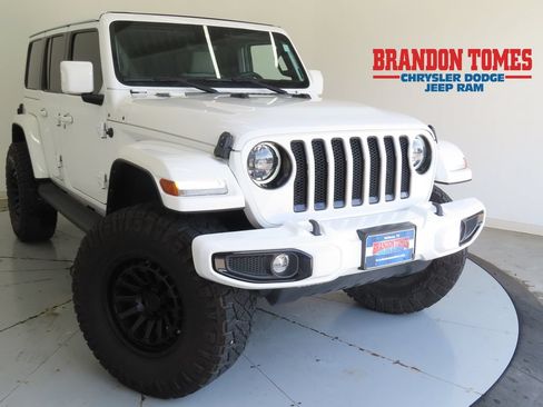 Used 2023 Jeep Wrangler Unlimited Sahara AWD/4WD image 1