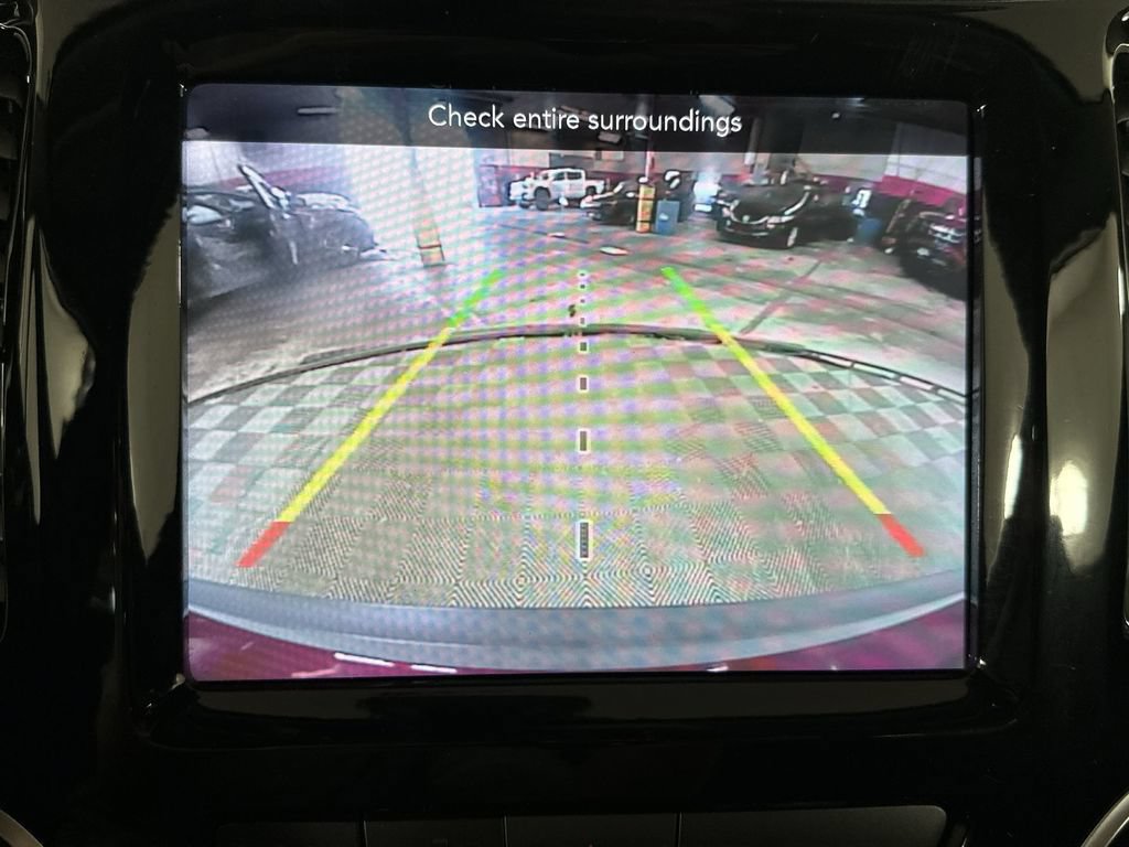 Used 2020 Jeep Cherokee Limited AWD/4WD image 17