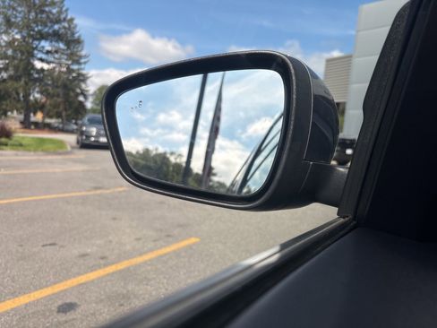 Used 2022 Ford Escape SEL image 25