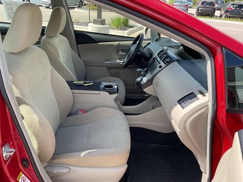 Used 2012 Toyota Prius V Three FWD image 37