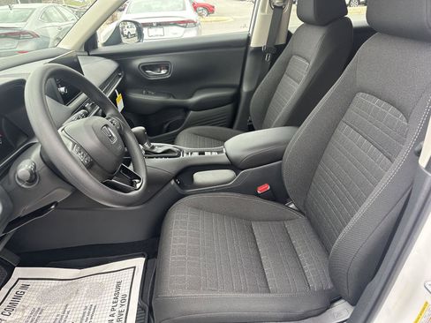 New 2026 Honda HR-V LX image 10