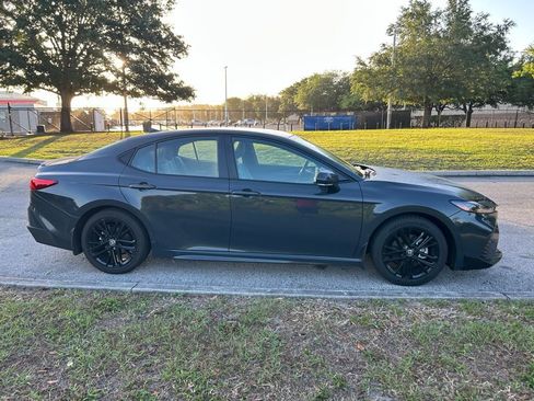 Certified 2025 Toyota Camry SE image 6