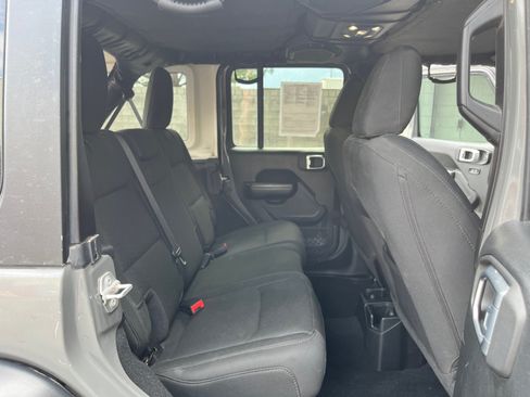 Used 2020 Jeep Wrangler Unlimited Sport AWD/4WD image 25
