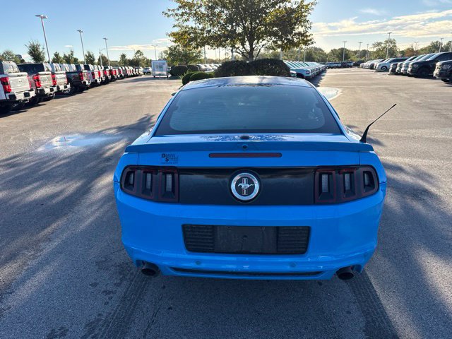 Used 2013 Ford Mustang Premium RWD image 5