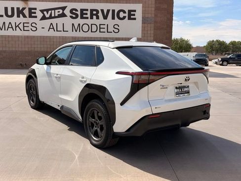 Used 2025 Toyota bZ4X AWD w/ Weather Package image 9