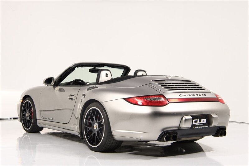 Used 2012 Porsche 911 Carrera 4 GTS AWD/4WD image 11
