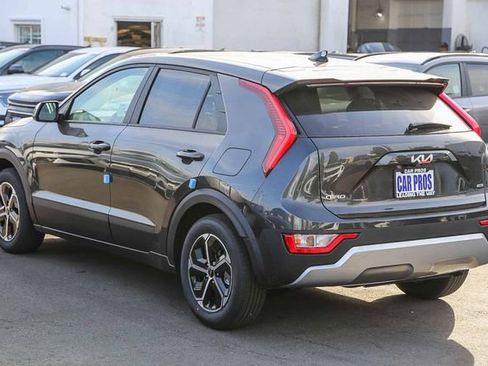 New 2026 Kia Niro LX image 14