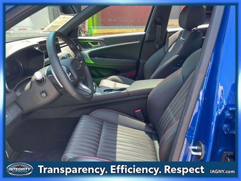 Used 2025 Genesis G70 2.5T w/ Sport Prestige Package image 15