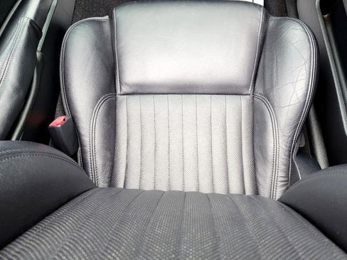 Used 2004 Ford Thunderbird Deluxe image 36