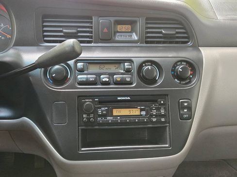 Used 2000 Honda Odyssey EX image 29