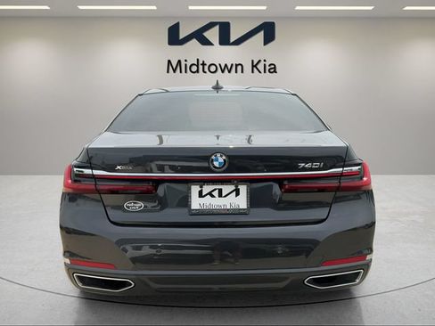 Used 2020 BMW 740i xDrive w/ Cold Weather Package AWD/4WD image 4