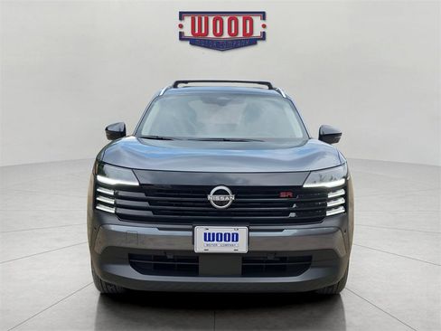 New 2026 Nissan Kicks SR w/ Cold Weather Package image 5