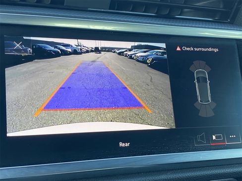 Used 2023 Audi Q3 2.0T Premium image 24