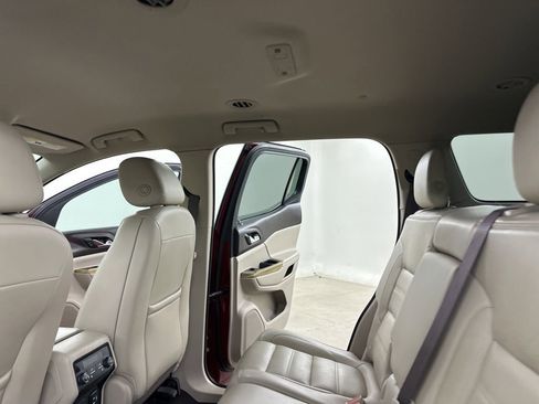 Used 2018 GMC Acadia Denali w/ Technology Package image 31